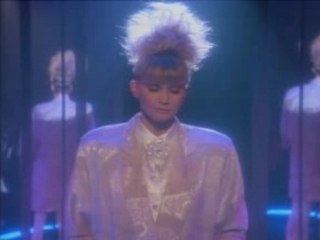 Olivia Newton John - The Right Moment