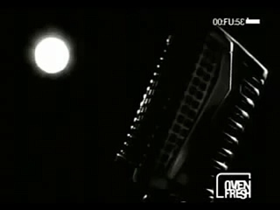 Eagles of Death Metal - I only want you(360p_H.264-AAC).mp4