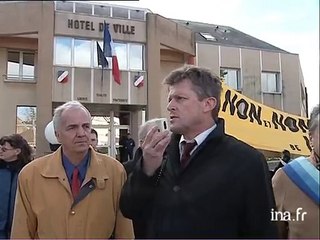 Quand le FN manifestait contre la construction de la mosquée de Luce