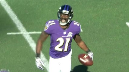 Ravens Lardarius Webb intercepts Jaguars Blake Bortles