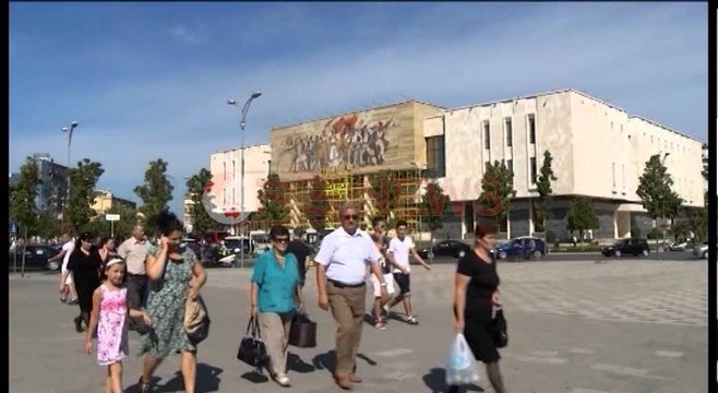 Bie euro arrin në 138.3, niveli më i ulët që prej 2012 - Ora News - Lajmi i fundit