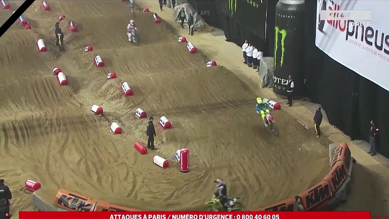 2015 Bercy-Lille Supercross: James Stewart Crash