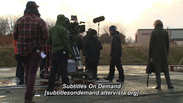 Emily VanCamp Interview on Pays set - SUB ITA