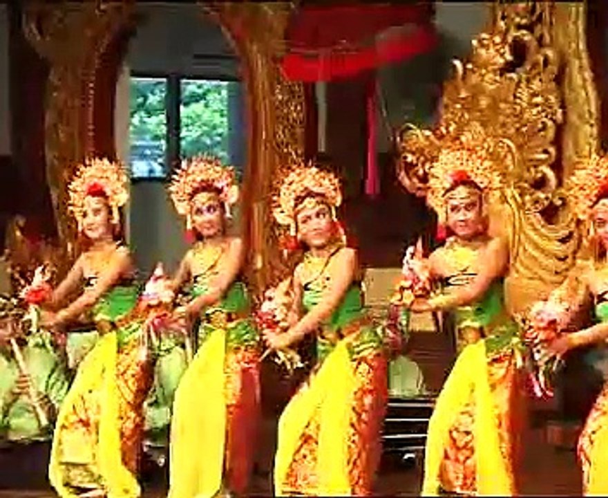 TARI BURATWANGI