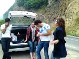 Excellent dance performance by hot girls on road....
