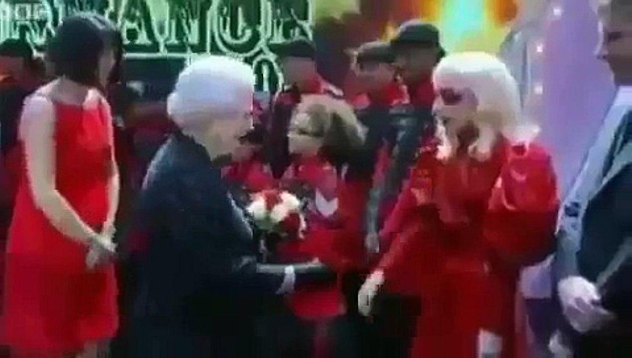 Russell Howards Good News The Queen