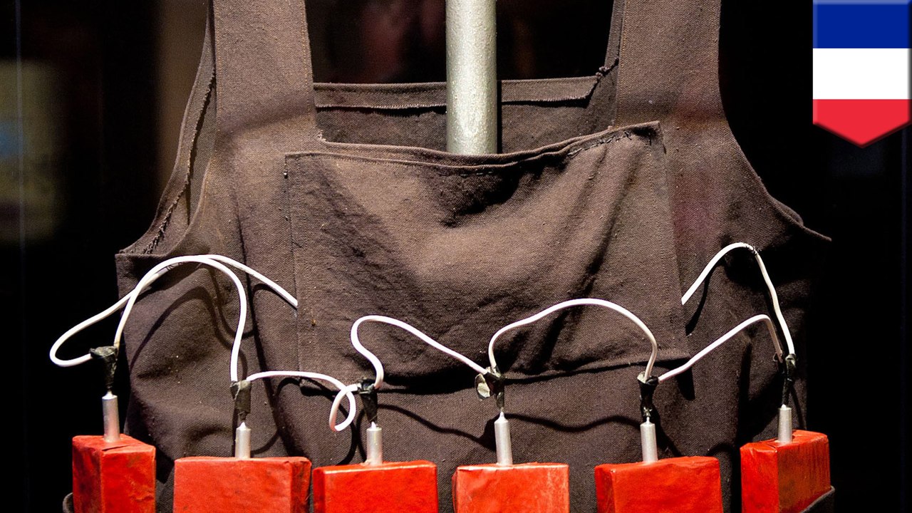 Heroic security guards prevented ticket-holding suicide bomber from entering Paris stadium