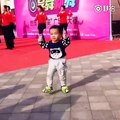 When he grows up, this little guy wants to be a dancing auntie