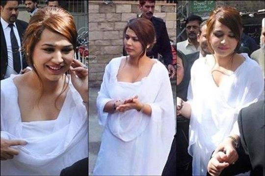 Pakistani Media Publicly Showing Ayyan Ali’s Private Parts Video
