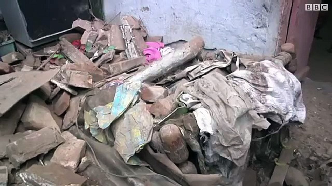 پشاور میں زلزے کے اثرات