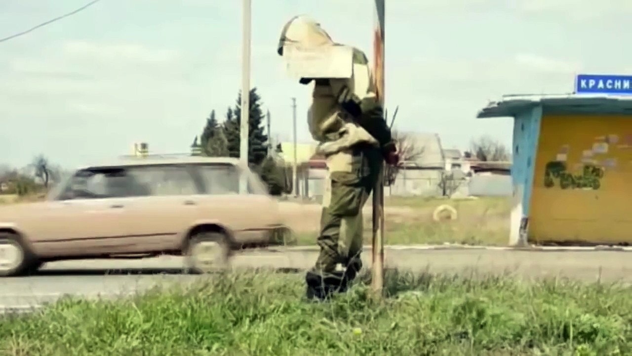 BARBARISM A Russia Hybrid DPR soldiers receives a public punishment near Krasnyi Partyzan