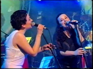 Karolina Goceva - Umiram bez tebe (live)