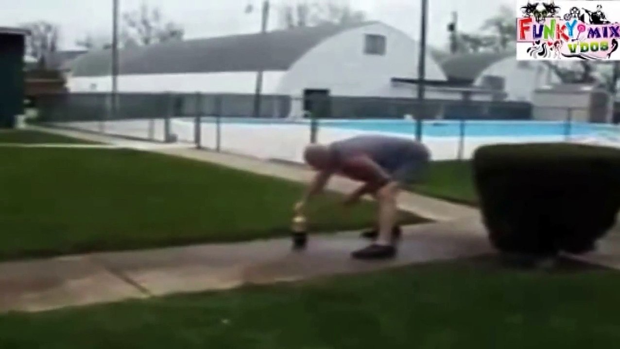 Exploding Coke Soda Reaction In Bottle Blast