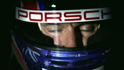 Mark Webber fait une sortie de route 911 GT3 Cup pour la bonne cause