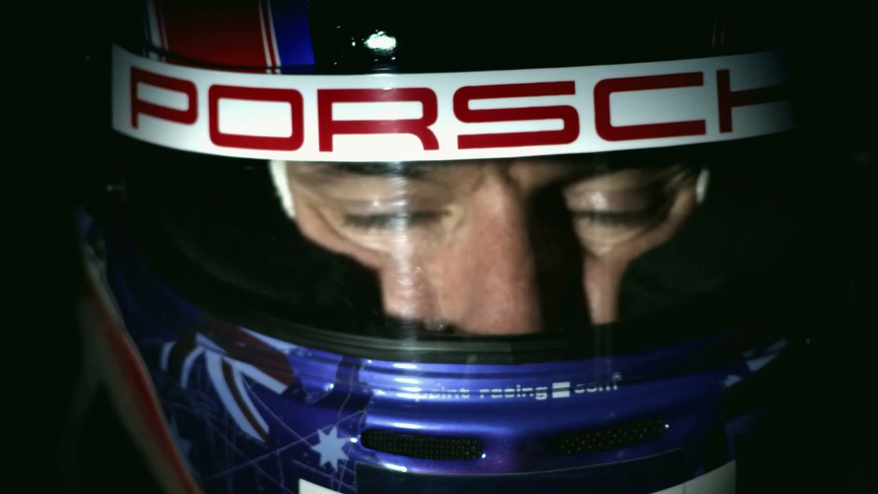 Mark Webber fait une sortie de route 911 GT3 Cup pour la bonne cause