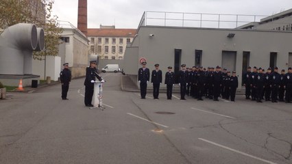 Les policiers nantais observent une minute de silence
