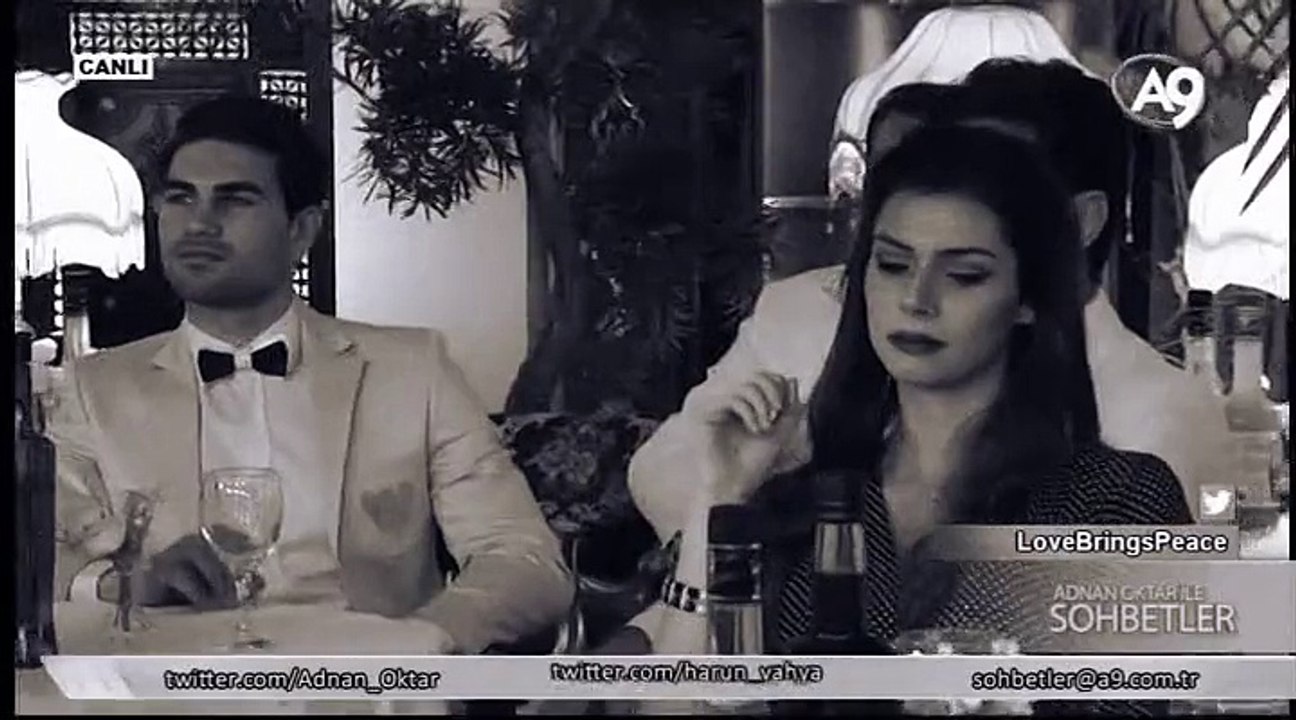 Canlı yayında muhteşem kızlar!