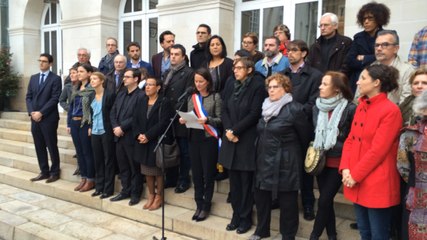 Rassemblement dans la cour de la mairie de Nantes