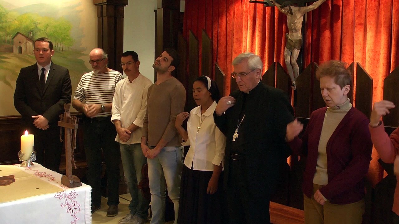 D!CI TV : La minute de silence à la maison épiscopale de Gap avec Mgr Di Falco