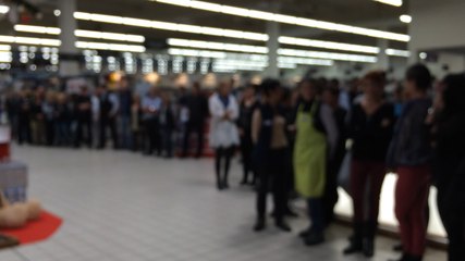 Minute de silence au supermarché