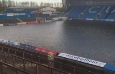 Tarihi stat sular altında kaldı