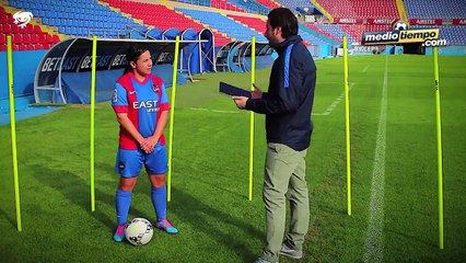 Levante retó a Charlyn con dominadas