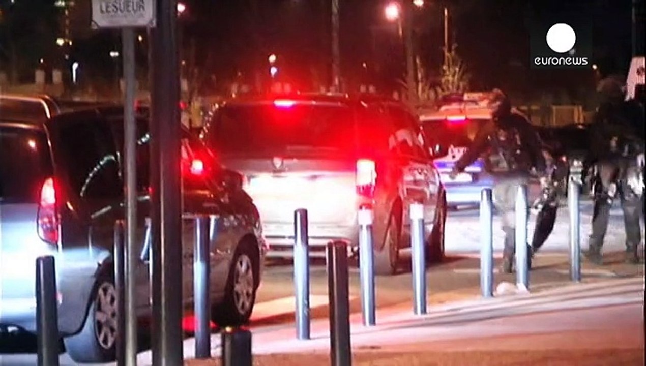 Razzien in Frankreich und Belgien: 'Zweifellos müssen wir mit neuen Anschlägen rechnen'