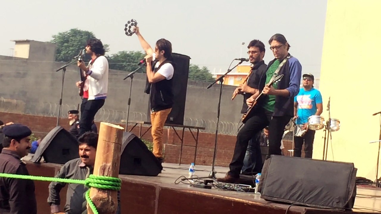Ali Zafar and Bilal Saeed Boys Concert Part 2