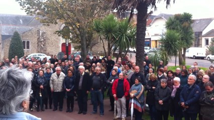 Une minute de silence à Saint Brevin
