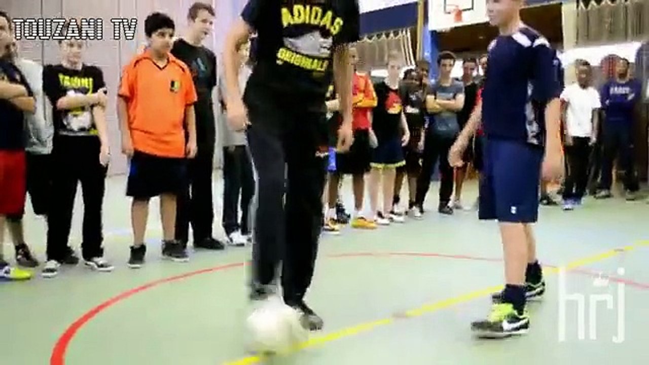 Soufiane Touzani Epic Panna Nutmeg Skills __HD_