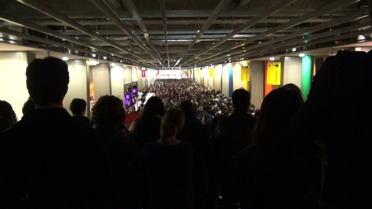 Minute de silence au centre Assas lundi 16 novembre 2015