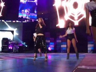 Maja Salvador Performs at Yahoo Celebrity Awards 2014