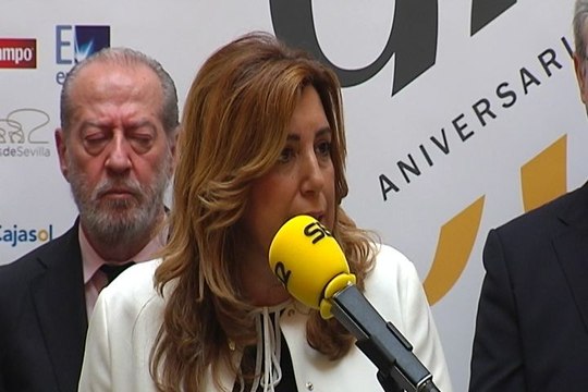 Díaz defiende medios plurales, libres e independientes