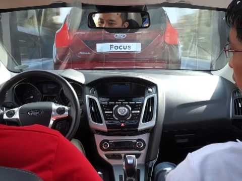 Driving a Ford Focus 2013 and Testing its Safety Features