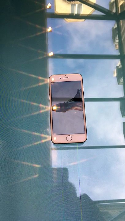Table 3D Touch AppleStore Opera