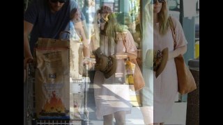 Drew Barrymore – Shopping at Whole Foods in West Hollywood