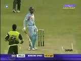 Yuvraj Gets Stung By A Vicious Short Ball From Umer Gul