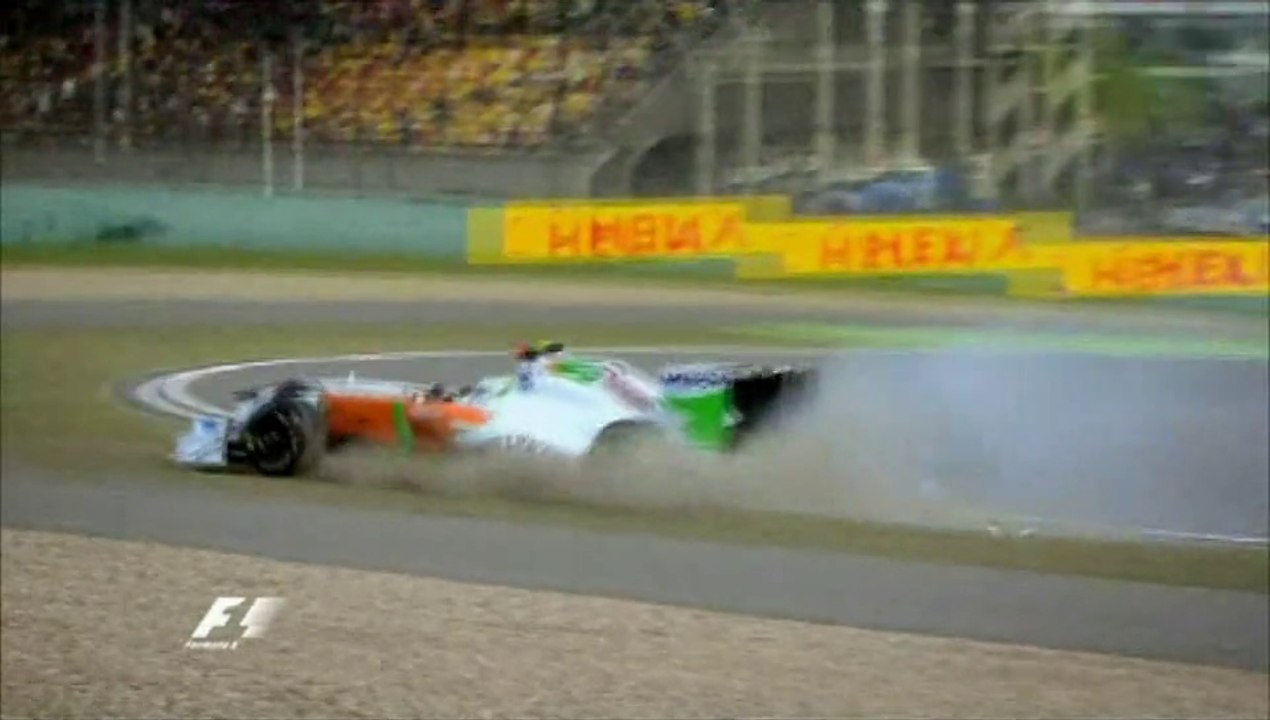 Perez and Sutil Crash in China 2011
