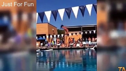 Funny videos- Funny Fails - Funny videos stupid people - try not to laugh while watching this