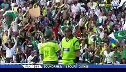 SHAHID AFRIDI presents - How to hit the World's Fastest Bowler out of the Ground