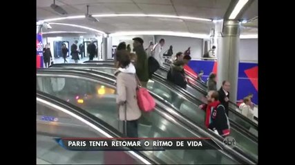 Presidente francês François Hollande pediu a prorrogação do estado de emergência no país