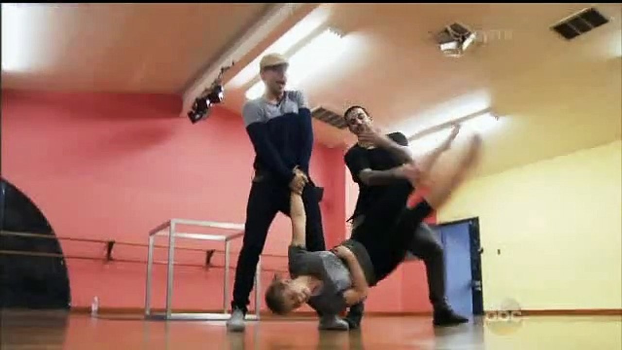 Bindi Irwin, Derek Hough & Mark Ballas - Jazz