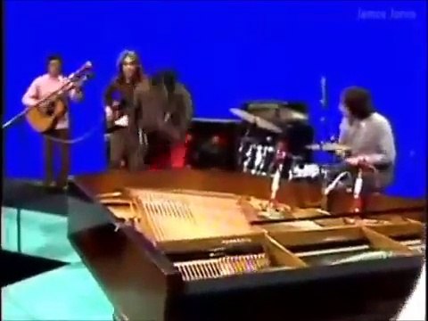 CHUCK BERRY LIVE 1972 Johnny B Goode