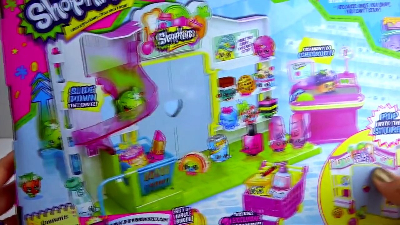 Маша и медведь в магазине Шопкинс Masha i medved in Shopkins small mart Masha and bear