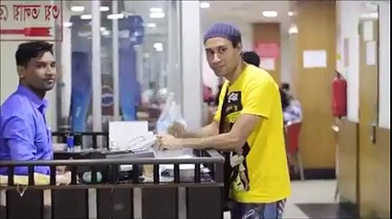 আমরা অন্য টাইপের মানুষ, আমরা কিছু খাইলে একা খাই না