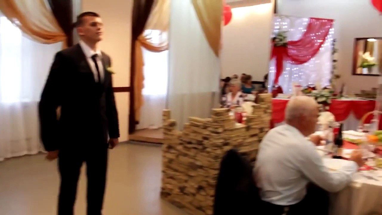 Невеста поет для своих родителей. До слёз!