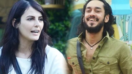 SHOCKING | Rishabh Sinha Asks Mandana Karimi For A KISS | Bigg Boss 9
