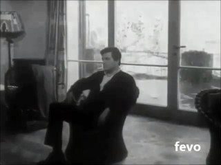 Giannis Poulopoulos - Epefte bathia siopi