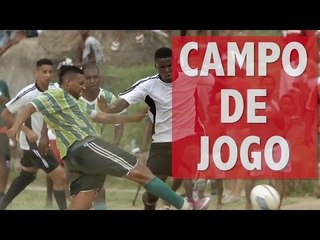 "A bola talvez seja o objeto mais democrático da cultura brasileira"