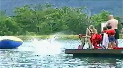 لقطات لا تعاد إلا  مرة واحدة